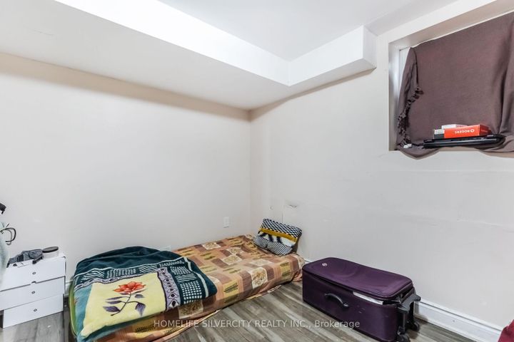 Photo 44 at 26 Cresswell Drive, Fletcher's West, Brampton