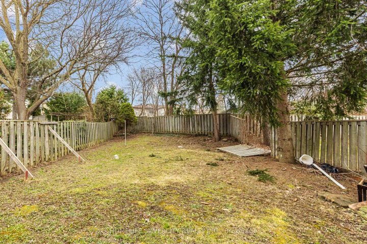 Photo 47 at 26 Cresswell Drive, Fletcher's West, Brampton