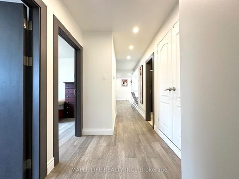 Photo 18 at 92 Rameau Drive, Hillcrest Village, Toronto
