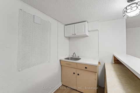 Photo 26 at 60 Greenfield Drive, City Centre West, Toronto