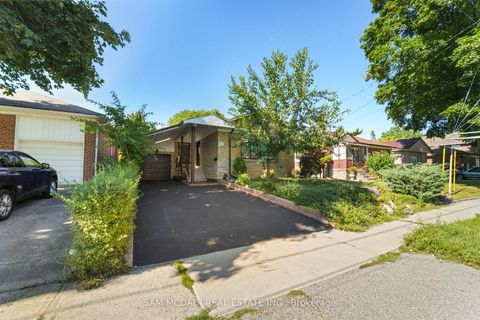 Photo 36 at 60 Greenfield Drive, City Centre West, Toronto
