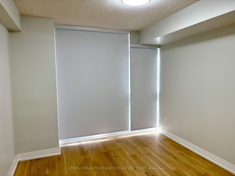 Photo 4 at 326 - 25 Carlton Street, Yonge Corridor, Toronto Photo 4 at 326 - 25 Carlton Street, Yonge Corridor, Toronto