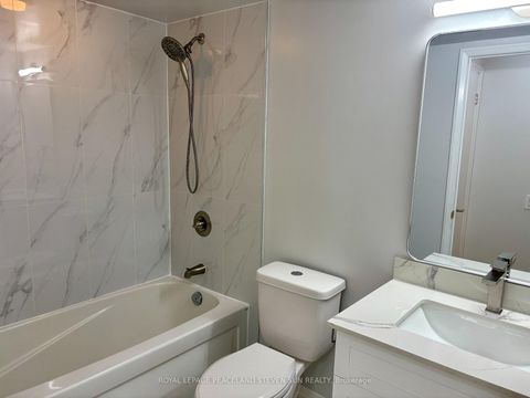 Photo 7 at 326 - 25 Carlton Street, Yonge Corridor, Toronto Photo 7 at 326 - 25 Carlton Street, Yonge Corridor, Toronto