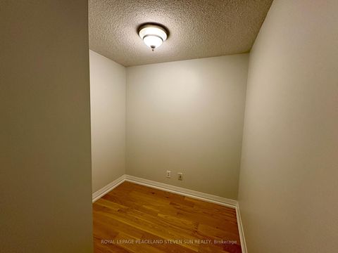 Photo 17 at 326 - 25 Carlton Street, Yonge Corridor, Toronto Photo 17 at 326 - 25 Carlton Street, Yonge Corridor, Toronto