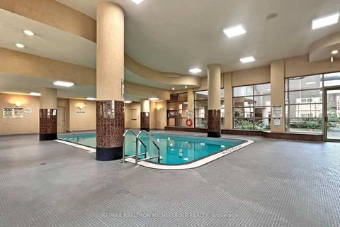 Photo 31 at 1009 - 736 Bay Street, Bay Street Corridor, Toronto