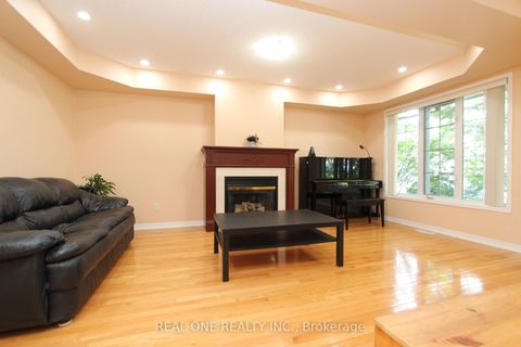 Photo 2 at 51 Forest Run Boulevard, Patterson, Vaughan