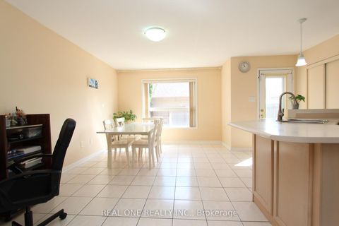 Photo 7 at 51 Forest Run Boulevard, Patterson, Vaughan