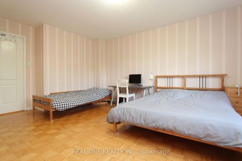 Photo 12 at 51 Forest Run Boulevard, Patterson, Vaughan