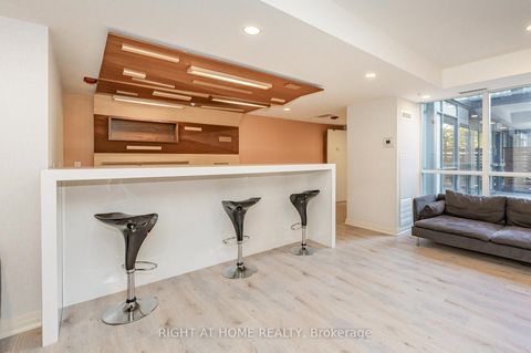 Photo 21 at 917 - 15 James Finlay Way, CFB, Toronto