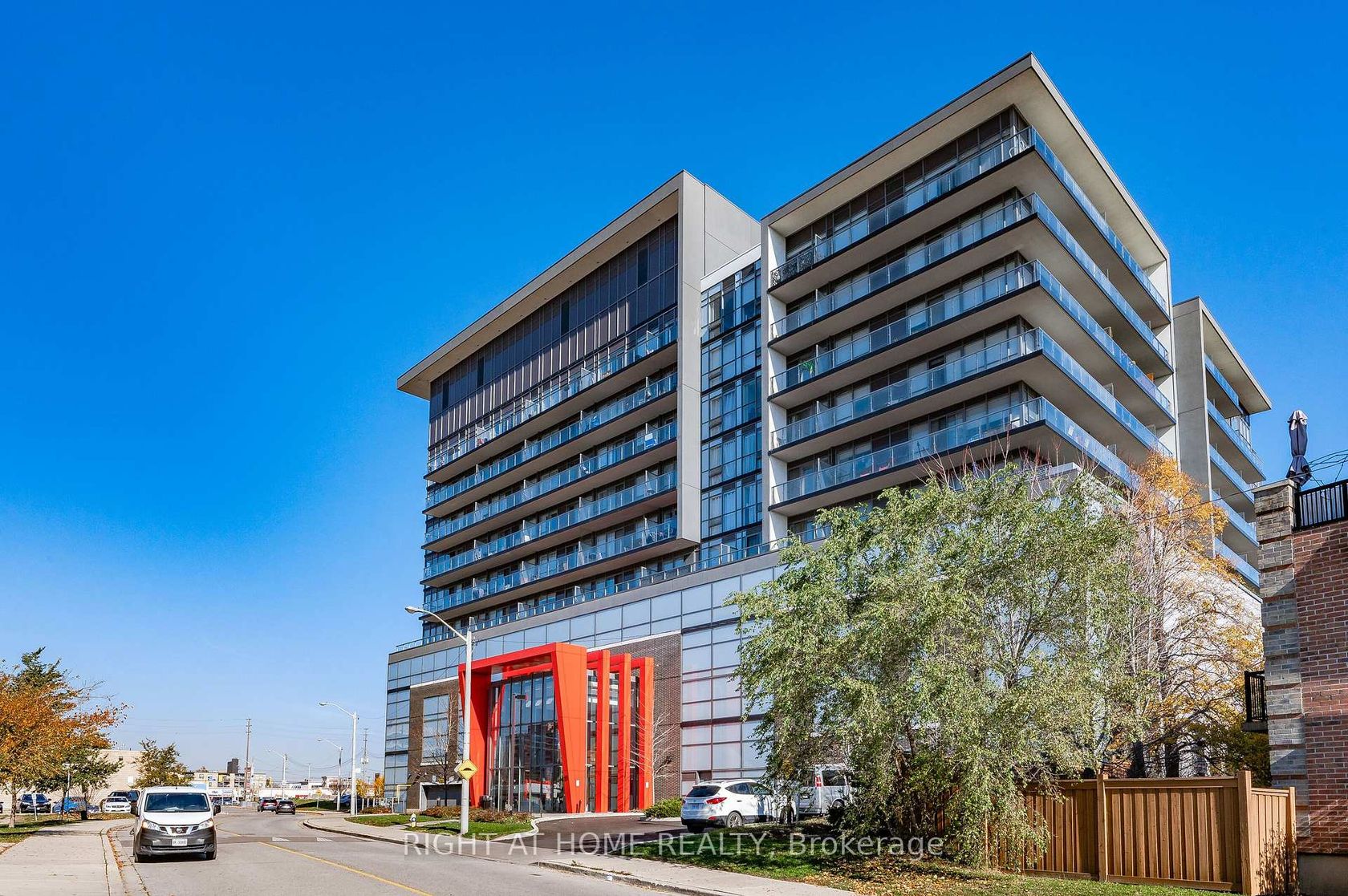 917 - 15 James Finlay Way, CFB, Toronto 
