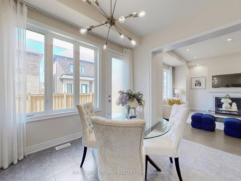 Photo 13 at 91 Hallaran Road, GO Glenorchy, Oakville