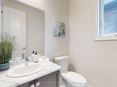 Photo 14 at 91 Hallaran Road, GO Glenorchy, Oakville