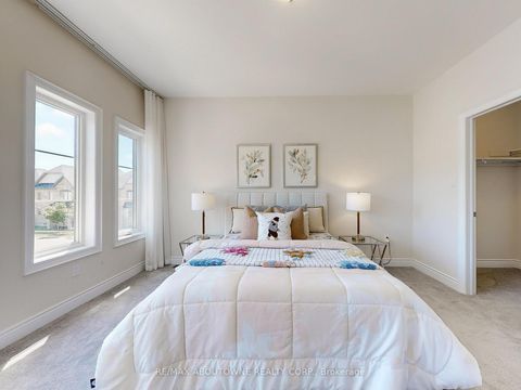 Photo 22 at 91 Hallaran Road, GO Glenorchy, Oakville