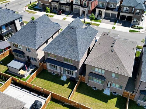Photo 36 at 91 Hallaran Road, GO Glenorchy, Oakville