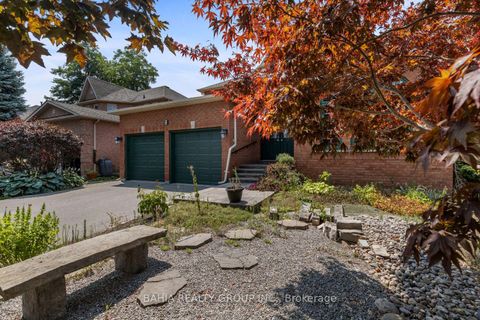 Photo 5 at 2 Tanis Crescent, Centennial Scarborough, Toronto