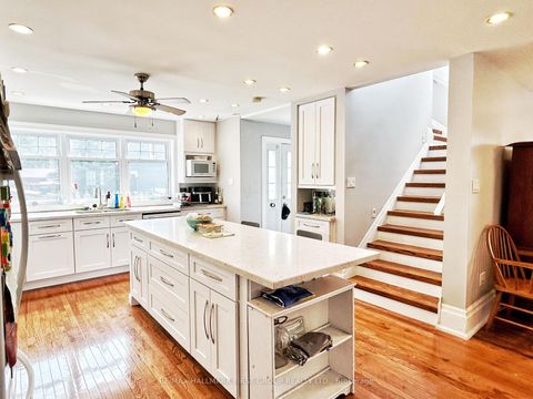 Photo 11 at 57 Wendell Avenue, Pelmo Park W4, Toronto