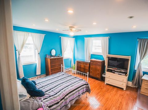 Photo 21 at 57 Wendell Avenue, Pelmo Park W4, Toronto