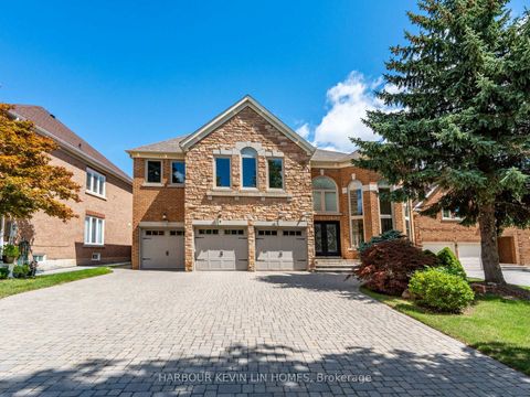 Photo 1 at 9 Dalewood Drive, Bayview Hill, Richmond Hill