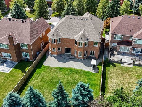Photo 4 at 9 Dalewood Drive, Bayview Hill, Richmond Hill