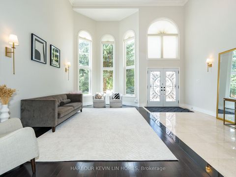 Photo 6 at 9 Dalewood Drive, Bayview Hill, Richmond Hill