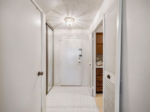 Photo 2 at 332 - 4001 Don Mills Road, Hillcrest Village, Toronto