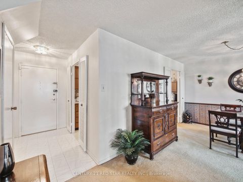 Photo 4 at 332 - 4001 Don Mills Road, Hillcrest Village, Toronto