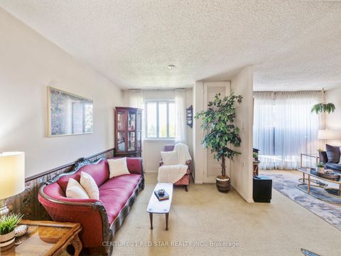 Photo 13 at 332 - 4001 Don Mills Road, Hillcrest Village, Toronto