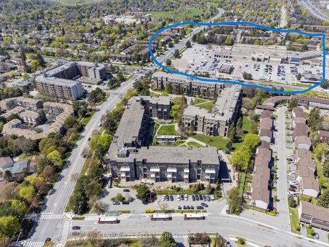 Photo 30 at 332 - 4001 Don Mills Road, Hillcrest Village, Toronto