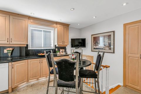 Photo 15 at 168 Springhead Gardens, North Richvale, Richmond Hill