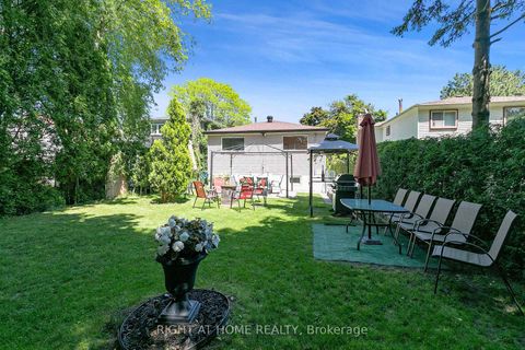 Photo 35 at 168 Springhead Gardens, North Richvale, Richmond Hill