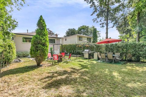 Photo 37 at 168 Springhead Gardens, North Richvale, Richmond Hill