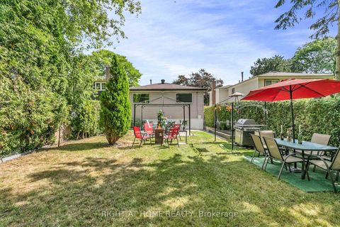 Photo 38 at 168 Springhead Gardens, North Richvale, Richmond Hill