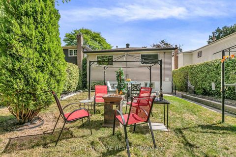 Photo 39 at 168 Springhead Gardens, North Richvale, Richmond Hill
