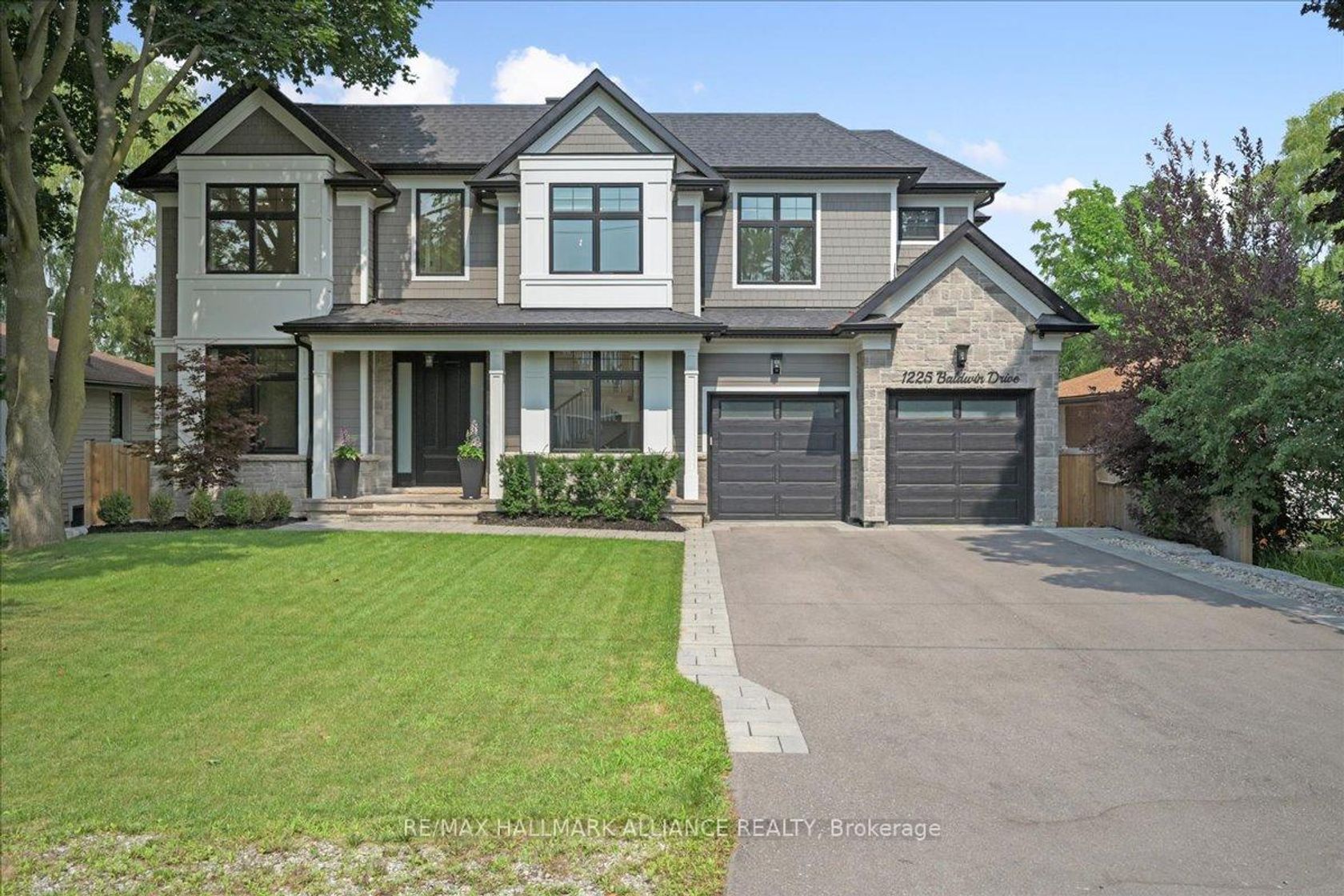1225 Baldwin Drive, MO Morrison, Oakville 