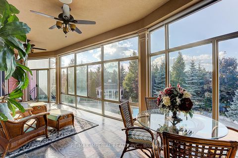 Photo 11 at 39 Fiorello Court, Vellore Village, Vaughan