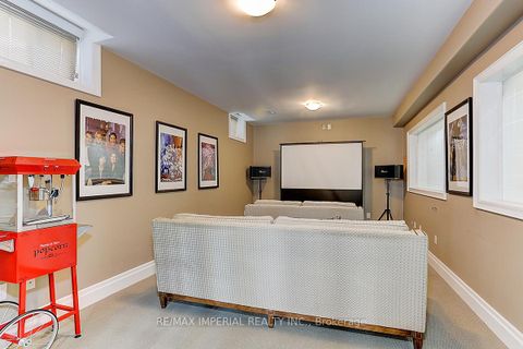 Photo 27 at 39 Fiorello Court, Vellore Village, Vaughan