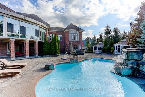 Photo 33 at 39 Fiorello Court, Vellore Village, Vaughan