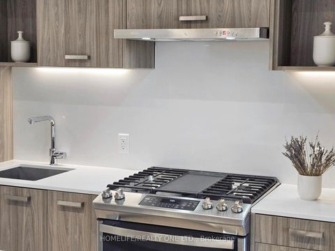 Photo 13 at 402 - 1331 Queen Street E, South Riverdale, Toronto