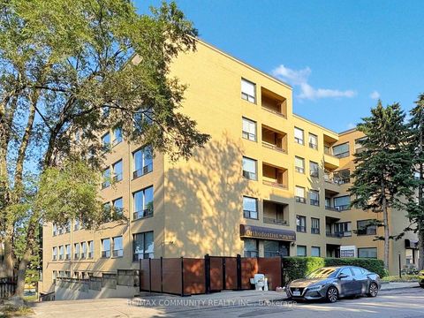 Photo 3 at 309 - 740 Eglinton Avenue W, Forest Hill North, Toronto Photo 3 at 309 - 740 Eglinton Avenue W, Forest Hill North, Toronto