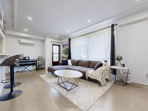 Photo 11 at 309 - 740 Eglinton Avenue W, Forest Hill North, Toronto