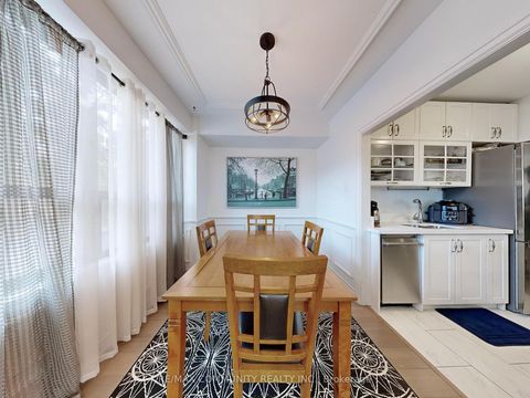 Photo 13 at 309 - 740 Eglinton Avenue W, Forest Hill North, Toronto