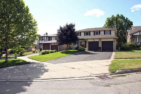 Photo 1 at 566 Creekview Circle, West Shore, Pickering
