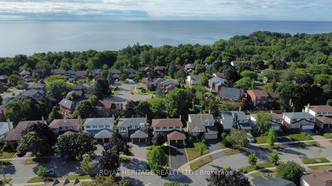 Photo 7 at 566 Creekview Circle, West Shore, Pickering