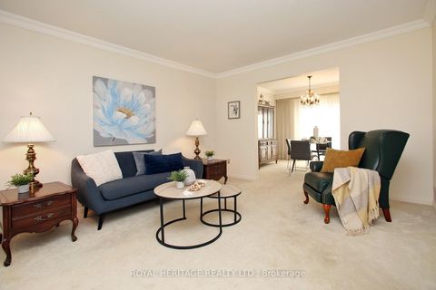 Photo 11 at 566 Creekview Circle, West Shore, Pickering