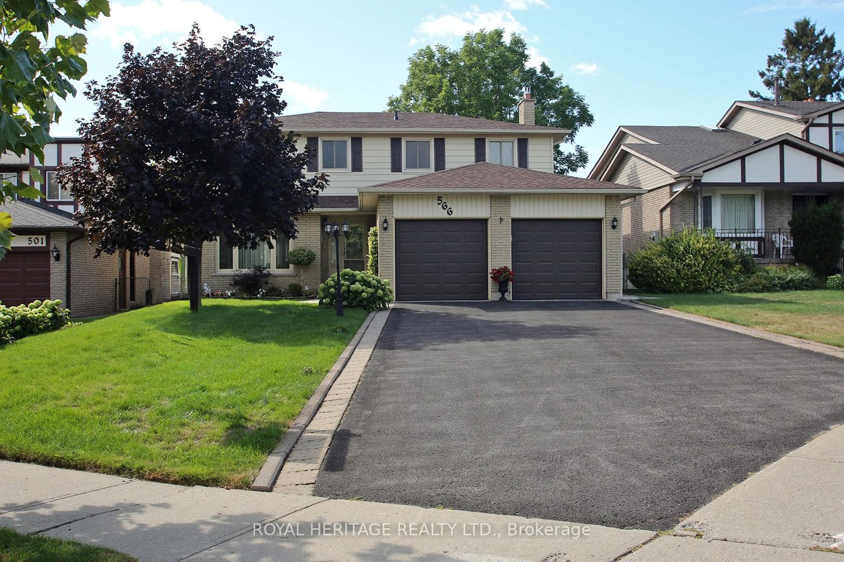 566 Creekview Circle, West Shore, Pickering 