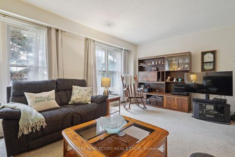 Photo 6 at 34 Corvus Star Way, Henry Farm, Toronto
