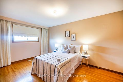 Photo 23 at 54 Bartel Drive, Jane Heights, Toronto