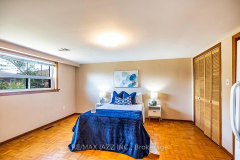 Photo 30 at 54 Bartel Drive, Jane Heights, Toronto