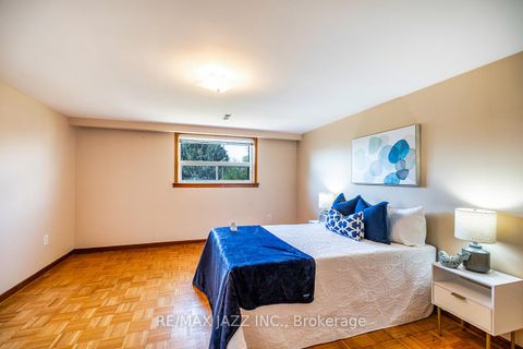 Photo 31 at 54 Bartel Drive, Jane Heights, Toronto