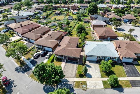 Photo 42 at 54 Bartel Drive, Jane Heights, Toronto